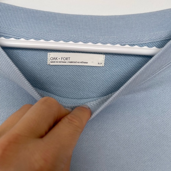 Baby blue elastic cropped sweater - Picture 3 of 7